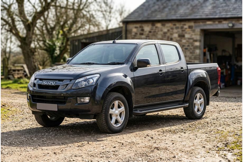 Isuzu D-Max 2011-2019 Side Steps Allmond Black (2 pcs, Aluminum) Image