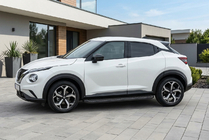 Nissan Juke 2020- Side Steps Tayga Black (2 pcs, Aluminum) photo 1