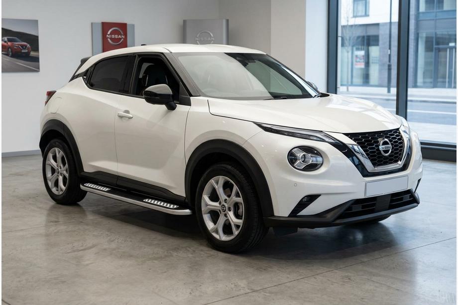 Nissan Juke 2020- Side Steps Tayga V2 (2 pcs, Aluminum) Image
