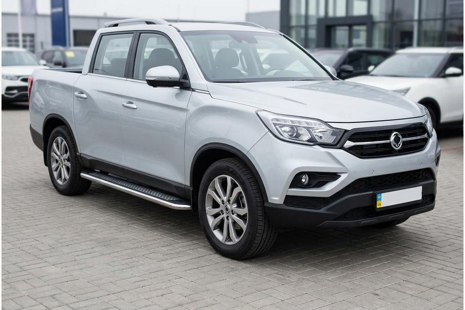 SsangYong Musso II 2018– Side Steps Maydos V2 (2 pcs, Aluminum) Image