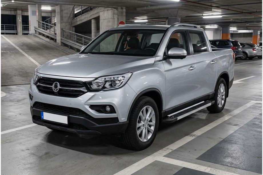 SsangYong Musso II 2018– Side Steps RedLine (2 pcs, Aluminum) Image