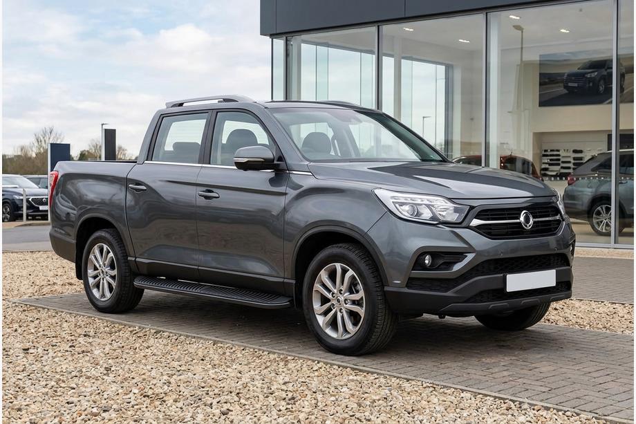 SsangYong Musso II 2018– Side Steps Tayga Black (2 pcs, Aluminum) Image