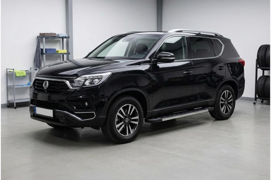 SsangYong Rexton II 2017- Side Steps RedLine (2 pcs, Aluminum) Image