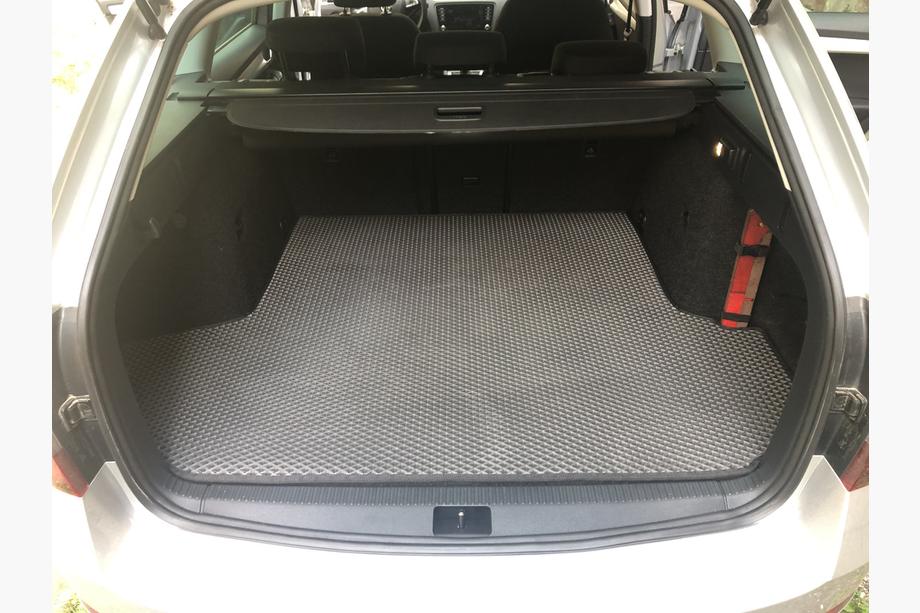 Skoda Octavia III A7 2013-2019 Trunk Mat SW V-4 (EVA, Black) Image