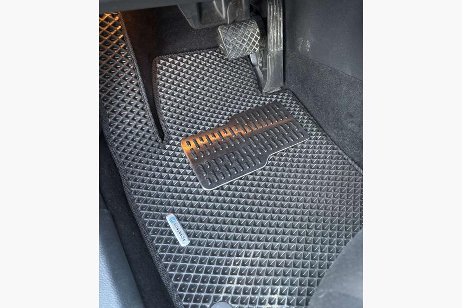 Volkswagen Golf 6 2008-2014 EVA Floor Mats (black) Photo 2