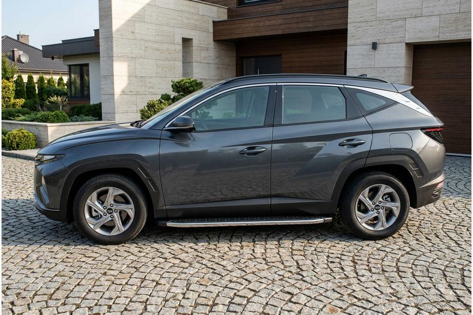 Hyundai Tucson NX4 2021- Side Steps BlackLine (2 pcs, Aluminum) Image