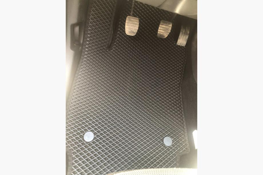 Renault Captur 2013-2019 EVA Floor Mats (black) Image