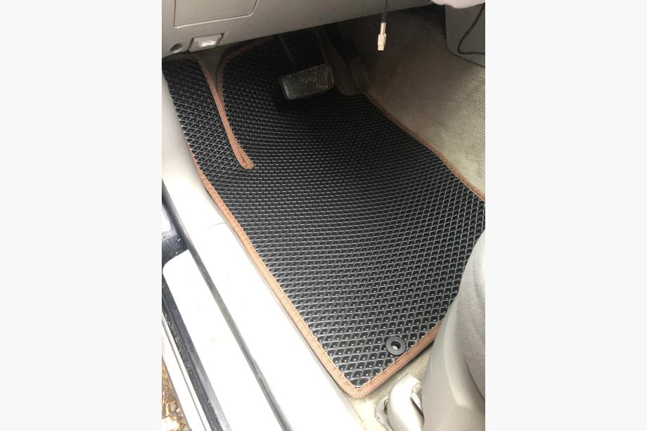 Kia Sorento I BL 2002-2009 EVA Floor Mats (black) Image