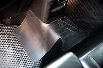 Skoda Superb 2015-2024 Rear Tunnel Rubber Mat (Stingray Premium) photo 2
