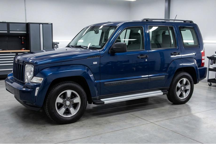Jeep Cherokee/Liberty 2007-2013 Side Steps Maya V2 (2 pcs, Aluminum) Image