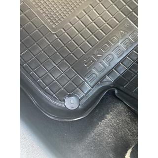 Skoda Carpet Clip (big) photo 4