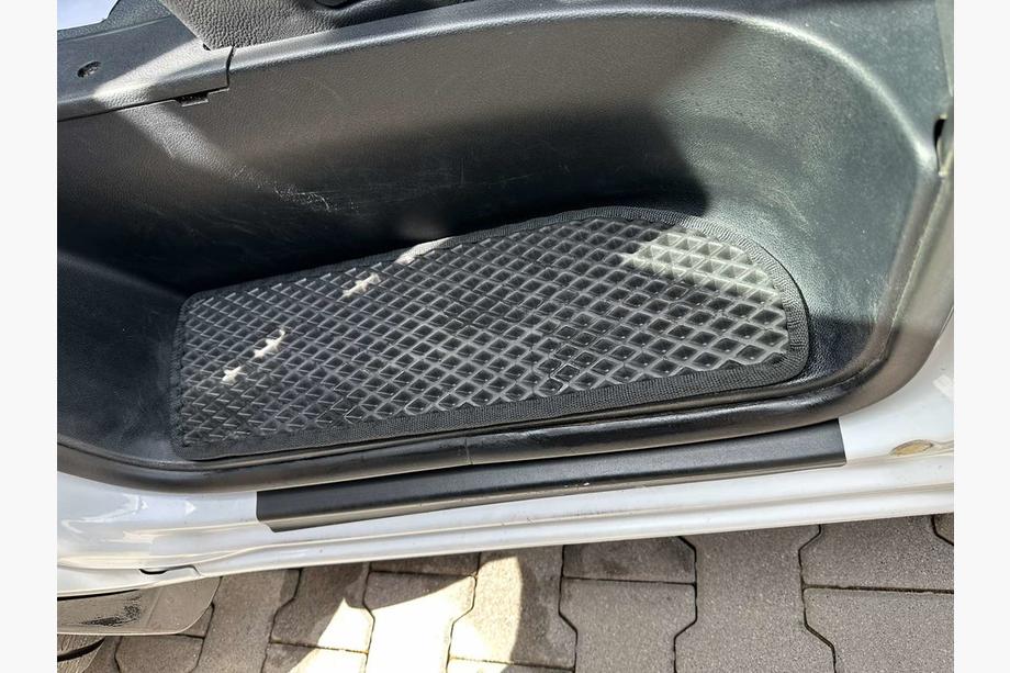 Mercedes Sprinter W907/W910 2018- EVA Polyurethane Door Sill Mats (black) 3 pcs Photo 2