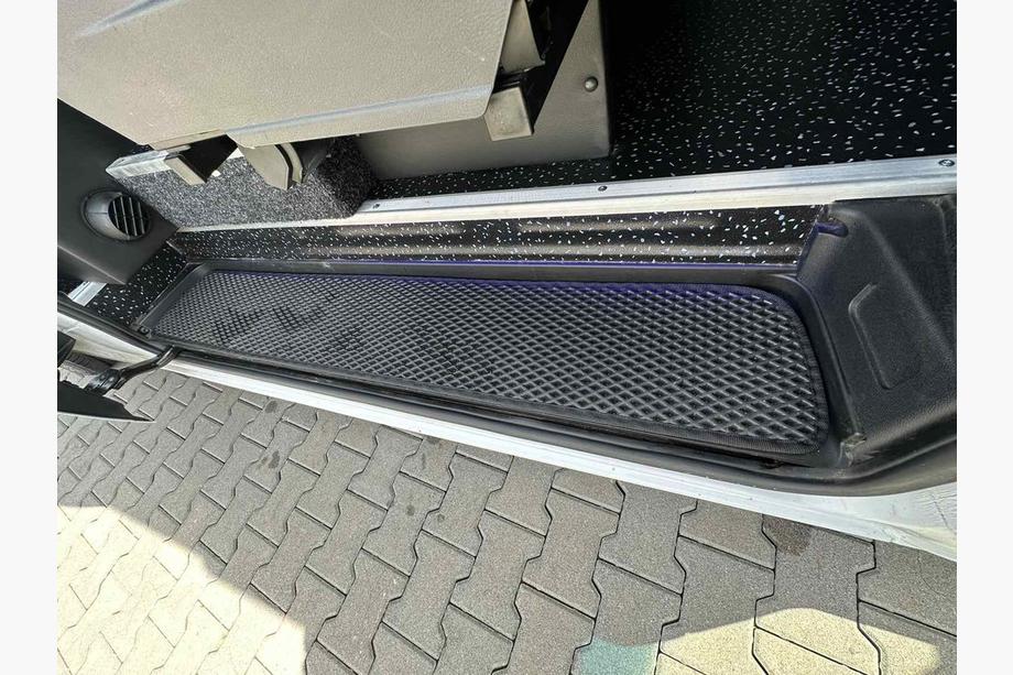 Mercedes Sprinter W907/W910 2018- EVA Polyurethane Door Sill Mats (black) Image