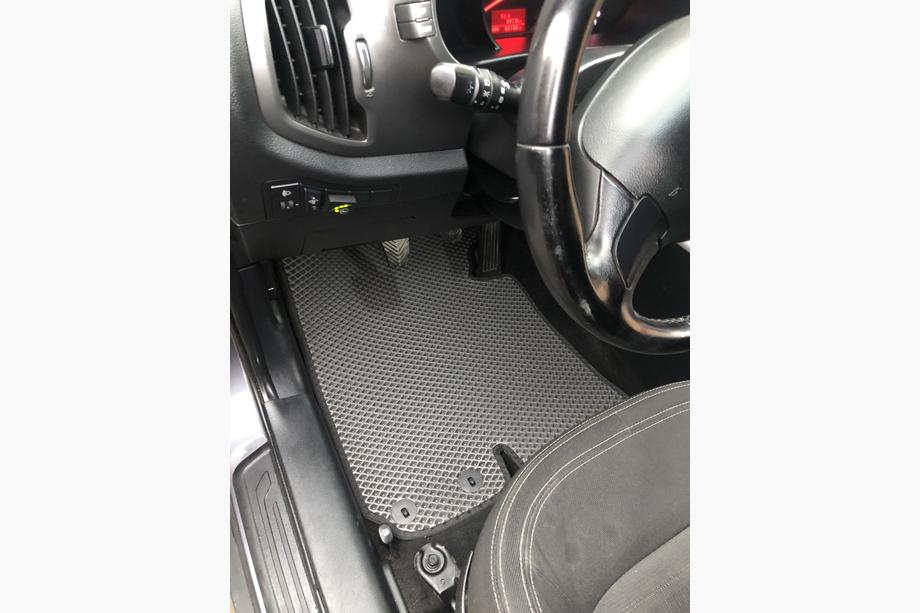 Kia Sportage 2010-2015 EVA Floor Mats V2 (black) Image