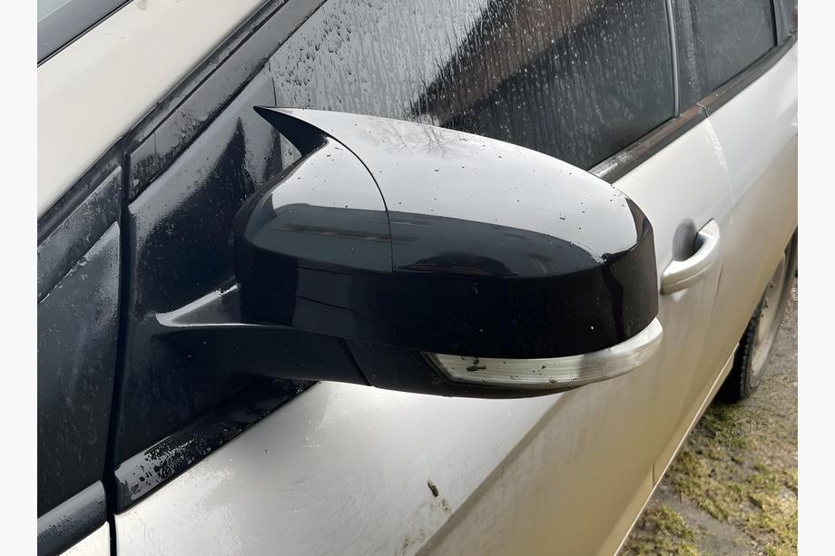 Ford Focus II 2008-2011 Mirror Covers BMW-Style (2 pcs) Image