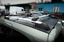 Lockable roof bars for standard roof rails Skybar V1 (2 pcs) up to 110cm, black photo 1
