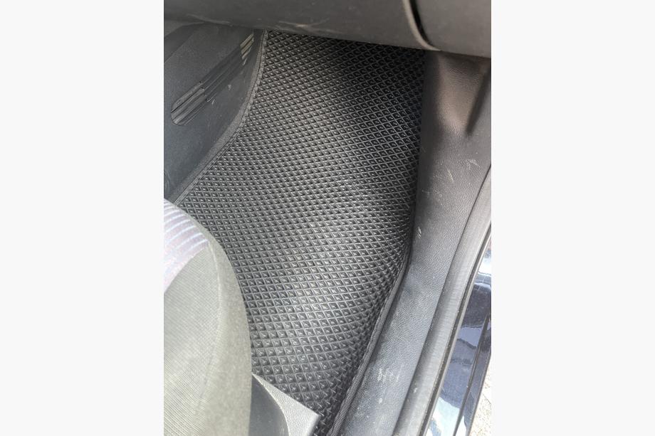 Ford Fusion 2002-2012 EVA Floor Mats (black) Image