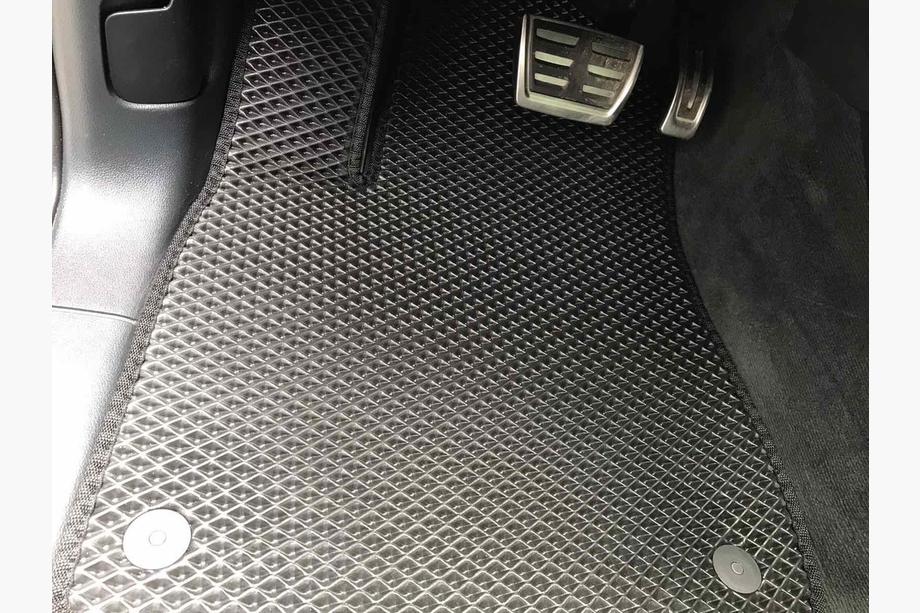 Audi Q7 2015–2026 EVA Floor Mats (black) Image