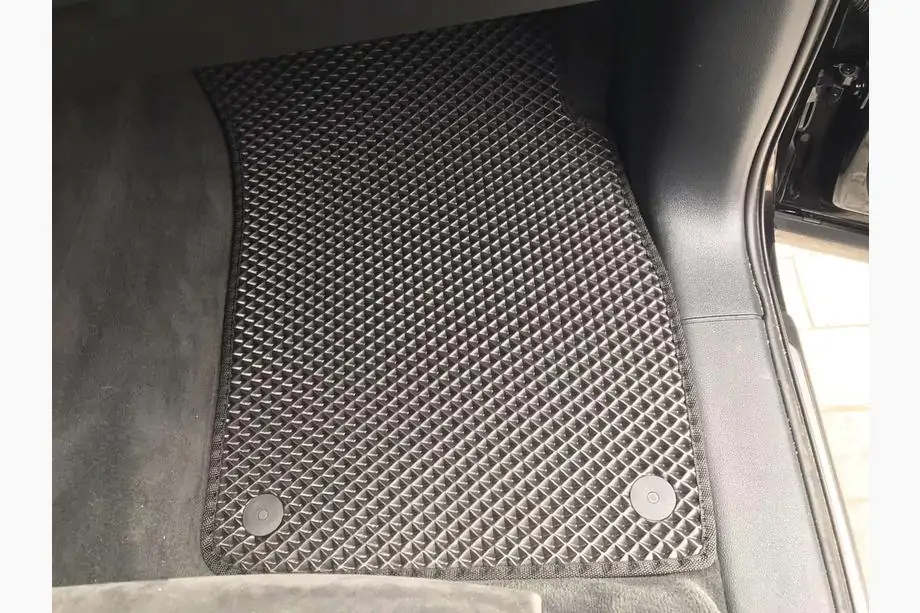 Audi Q7 2015–2026 EVA Floor Mats (black) Photo 4