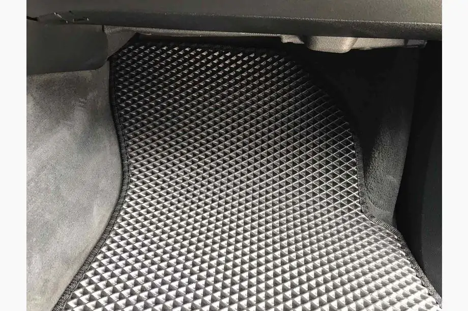 Audi Q7 2015–2026 EVA Floor Mats (black) Photo 3