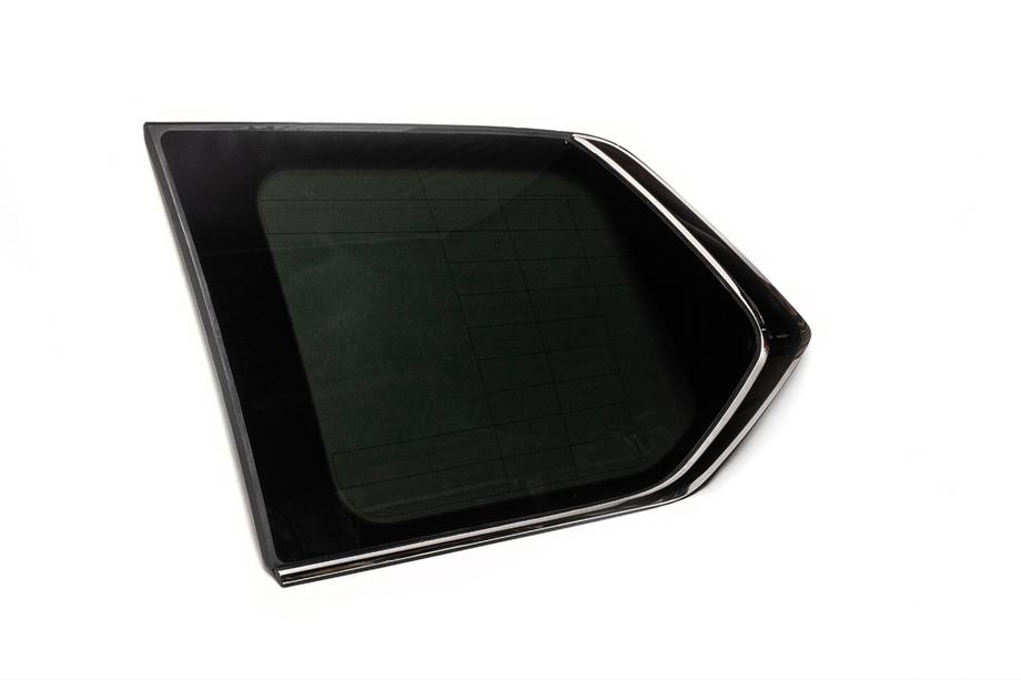 Lexus LX570/450d 2008-2022 Rear quarter window glass (left or right) Image