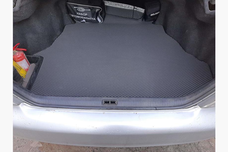 Toyota Camry 2001-2006 Trunk Mat (EVA, Black) Image