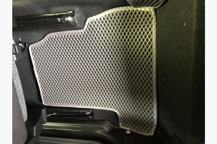 Suzuki Jimny 2018- EVA Floor Mats (Black) Image