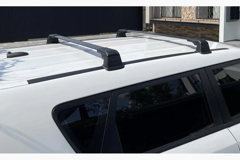 Roof rack for fixed points lockable Wingbar V3 (2 pcs) up to 145 cm, black Image