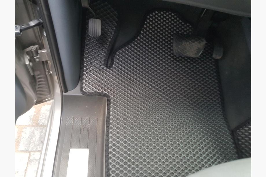 Mercedes Vito W639 2004-2014 EVA V2 Floor Mats (Pickup Only, Full Set, Black) Photo 14