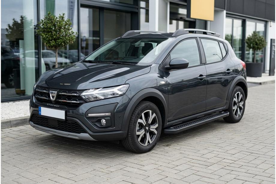 Dacia Sandero 2021- Side Steps Allmond Black (2 pcs, Aluminum) Image