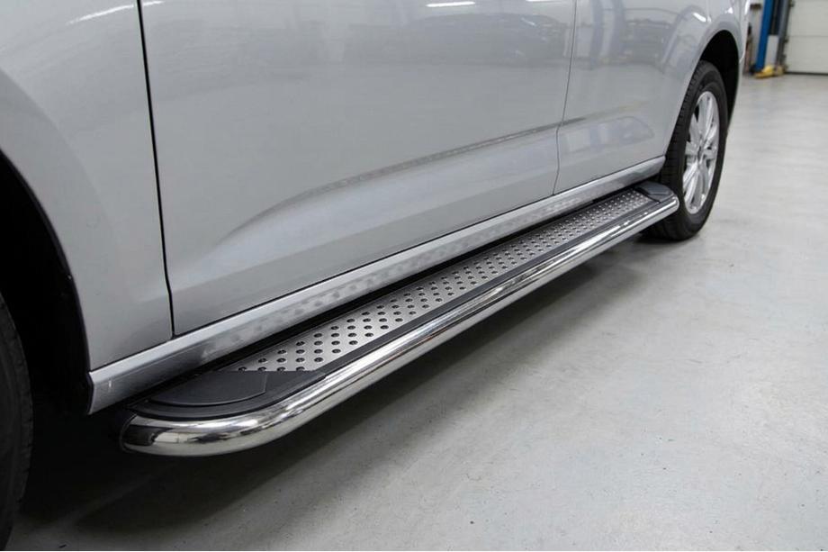 Volkswagen Caddy 2020- Side Steps Maydos V2 (2 pcs, Aluminum & Stainless Steel) Image