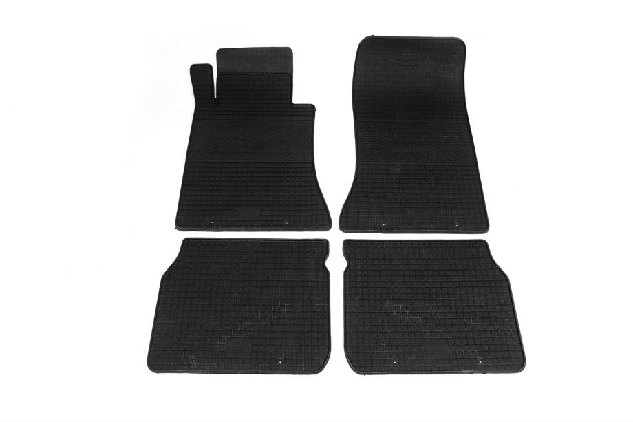 Mercedes E-class W124 1984–1997 Rubber Floor Mats (4 pcs, Polytep) Image