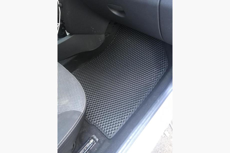 Lada Largus 2012- EVA V2 Rubber Floor Mats (Black) Image