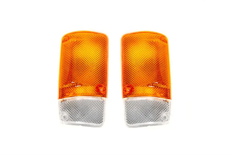 Nissan Patrol Y60 1988–1997 Turn Signal Indicator (2 pcs) Image