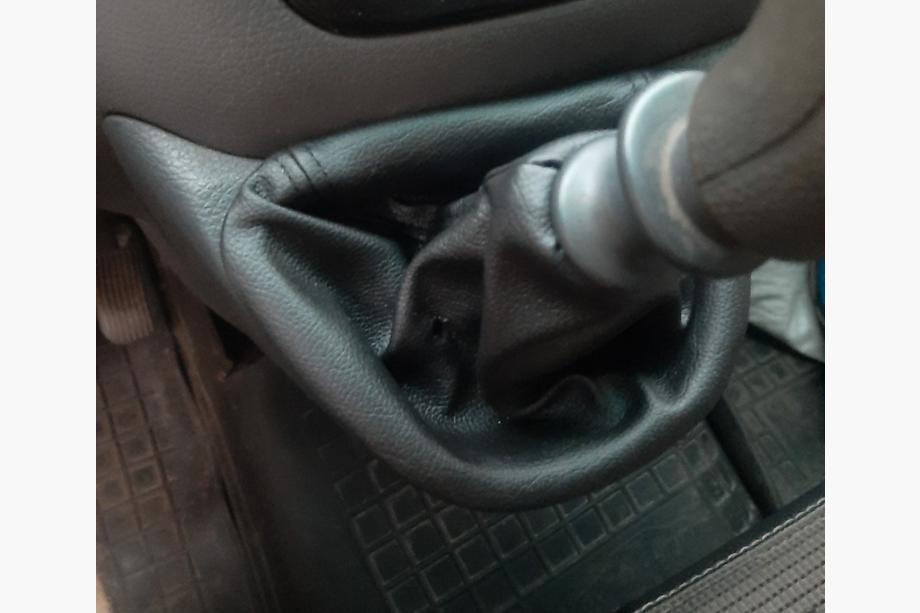 Mercedes Vito W639 2004-2014 Gear shift boot with frame OEM (leatherette) Photo 2