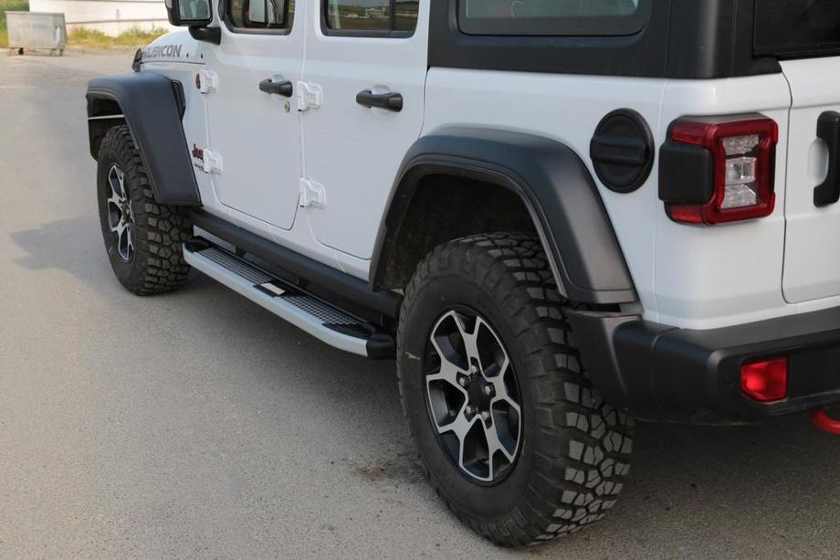 Jeep Wrangler 2018- Side Steps Mevsim Grey (2 pcs, Aluminum) Image