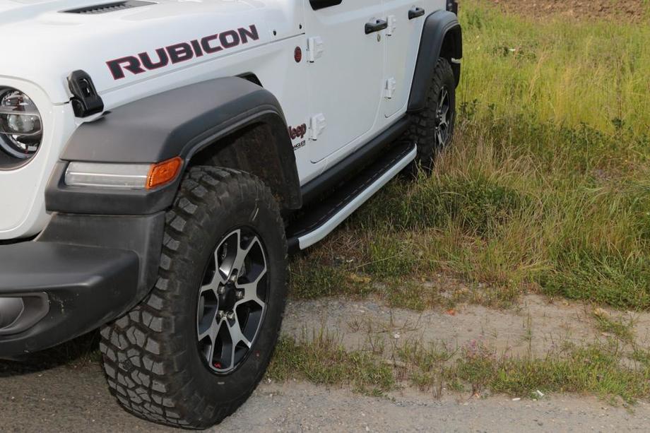 Jeep Wrangler 2018- Side Steps Fullmond (2 pcs, Aluminum) Image