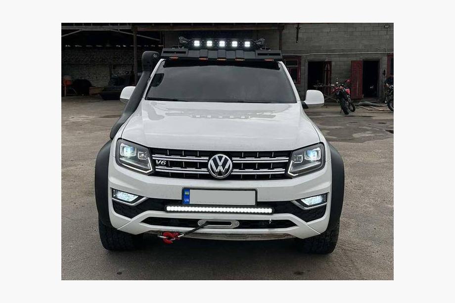 Volkswagen Amarok 2010-2022 Windshield visor for roof rack DAKAR (LED) Image