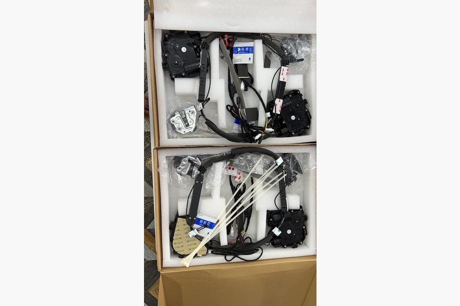 Lexus LX570/450d 2008-2022 Soft Close Door Kit Image