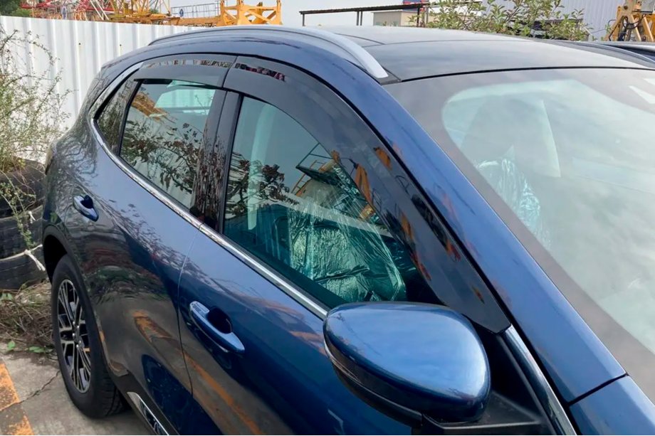 Ford Kuga/Escape 2019- Window Deflectors (4 pcs, HIC) Image