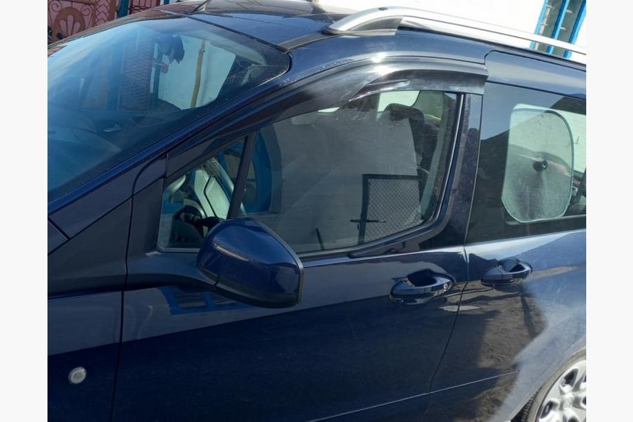 Ford Courier 2014-2023 Window Deflectors (2 pcs, Sunplex Sport) Image