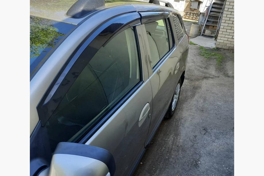 Dacia Logan MCV 2013-2020 Window Deflectors (4 pcs, Sunplex Sport) Image