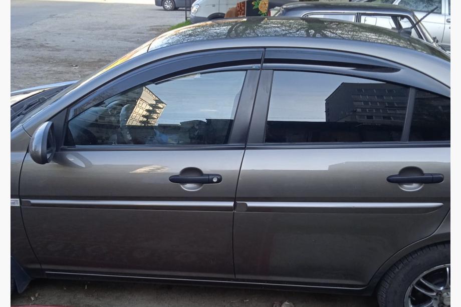 Hyundai Accent 2006-2010 Window Deflectors (4 pcs, Sunplex Sport) Photo 4
