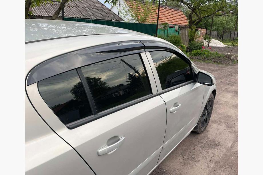 Opel Astra H 2004-2013 Window Deflectors HB (4 pcs, Sunplex Sport) Image
