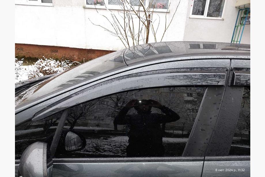 Peugeot 307 2001-2008 Window Deflectors HB (4 pcs, Sunplex Sport) Image