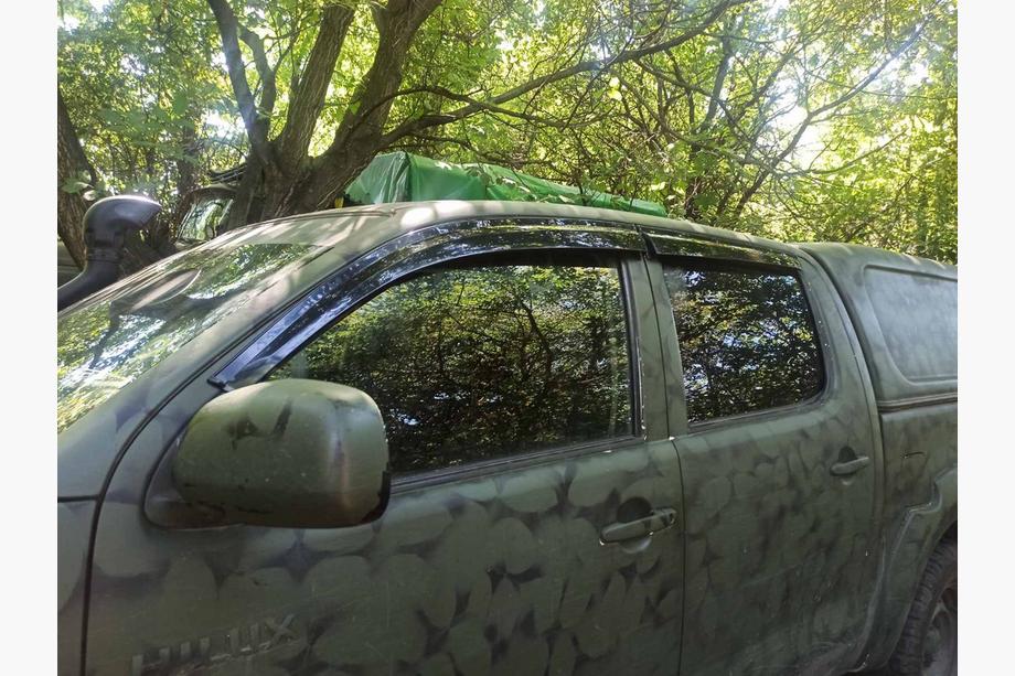 Toyota Hilux 2015- Window Deflectors (4 pcs, Sunplex Sport) Image