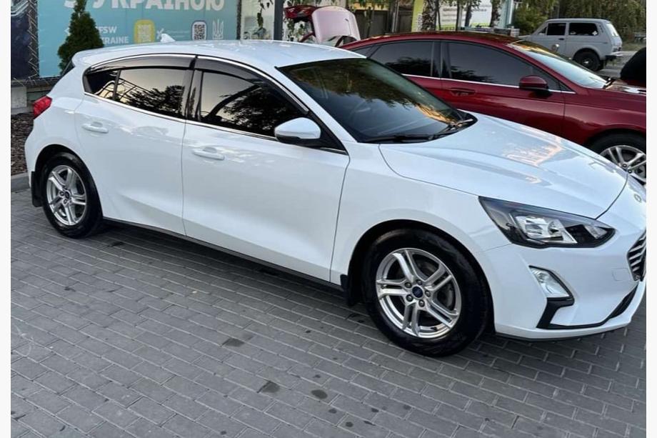 Ford Focus IV 2018- Window Deflectors with Chrome Trim HB/SD (4 pcs, Sunplex Chrome) Image