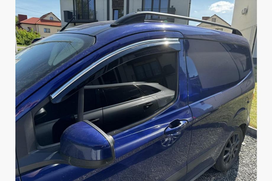 Ford Courier 2014-2023 Window Deflectors with Chrome Trim (4 pcs, Sunplex Chrome) Image