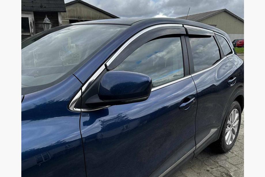 Renault Kadjar 2015-2022 Window Deflectors with Chrome Trim (4 pcs, Sunplex Chrome) Photo 1