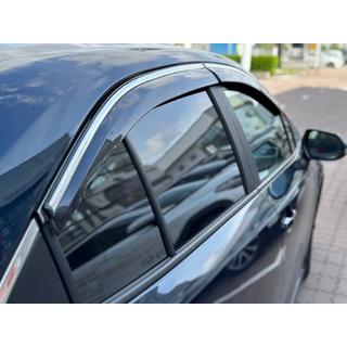 Window Deflectors with Chrome Trim (4 pcs, Sunplex Chrome) Toyota Corolla 2019- photo 1